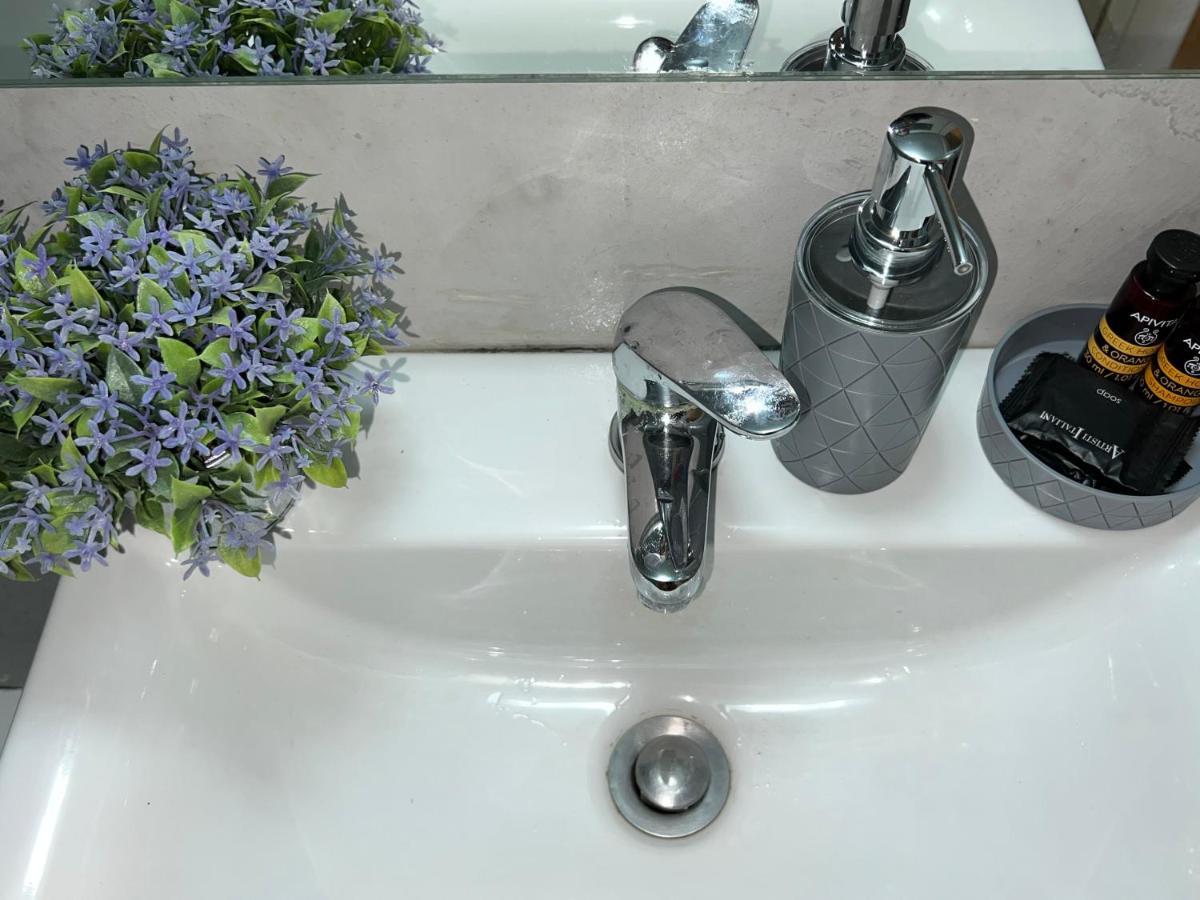 Agios Eleftherios Metro St. 2 Bedrms 4 Pers. Flat Athens Ngoại thất bức ảnh